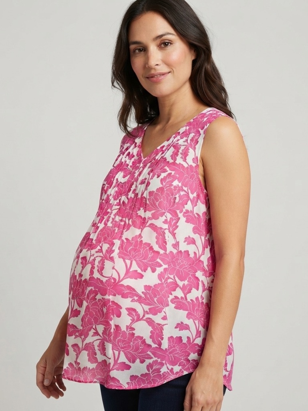 A Pea in the Pod sleeveless maternity blouse, bright pink/white print sz Small.